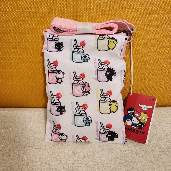 Loungefly Sanrio Hello Kitty And Friends Drinks Pink AOP Passport Bag NEW - Picture 4 of 9